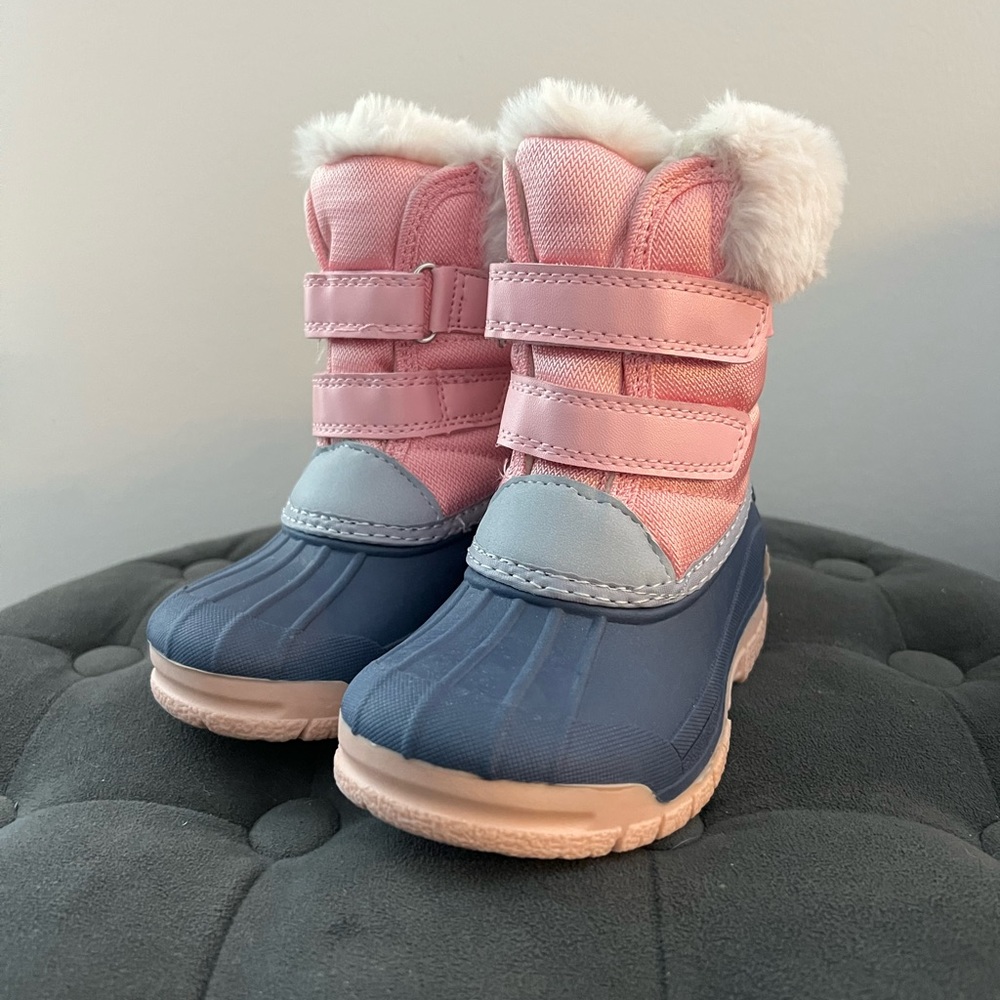 Toddler Snow Boots- Never worn!